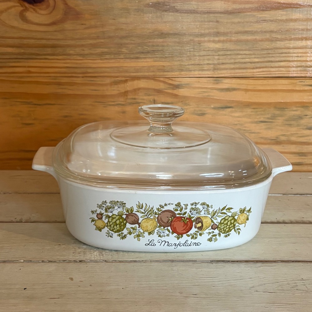 VTG CorningWare La Marjolaine 2 Quart Casserole Dish A-2-B with Pyrex Lid A-9-C‎